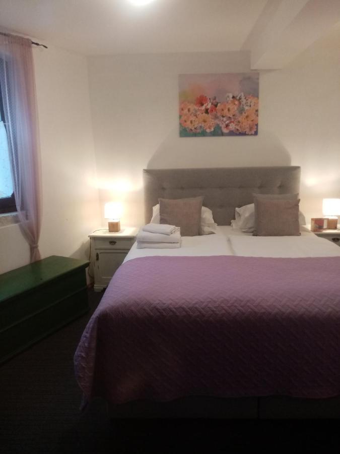 Rooms Serafin-Lavanda Motovun Εξωτερικό φωτογραφία